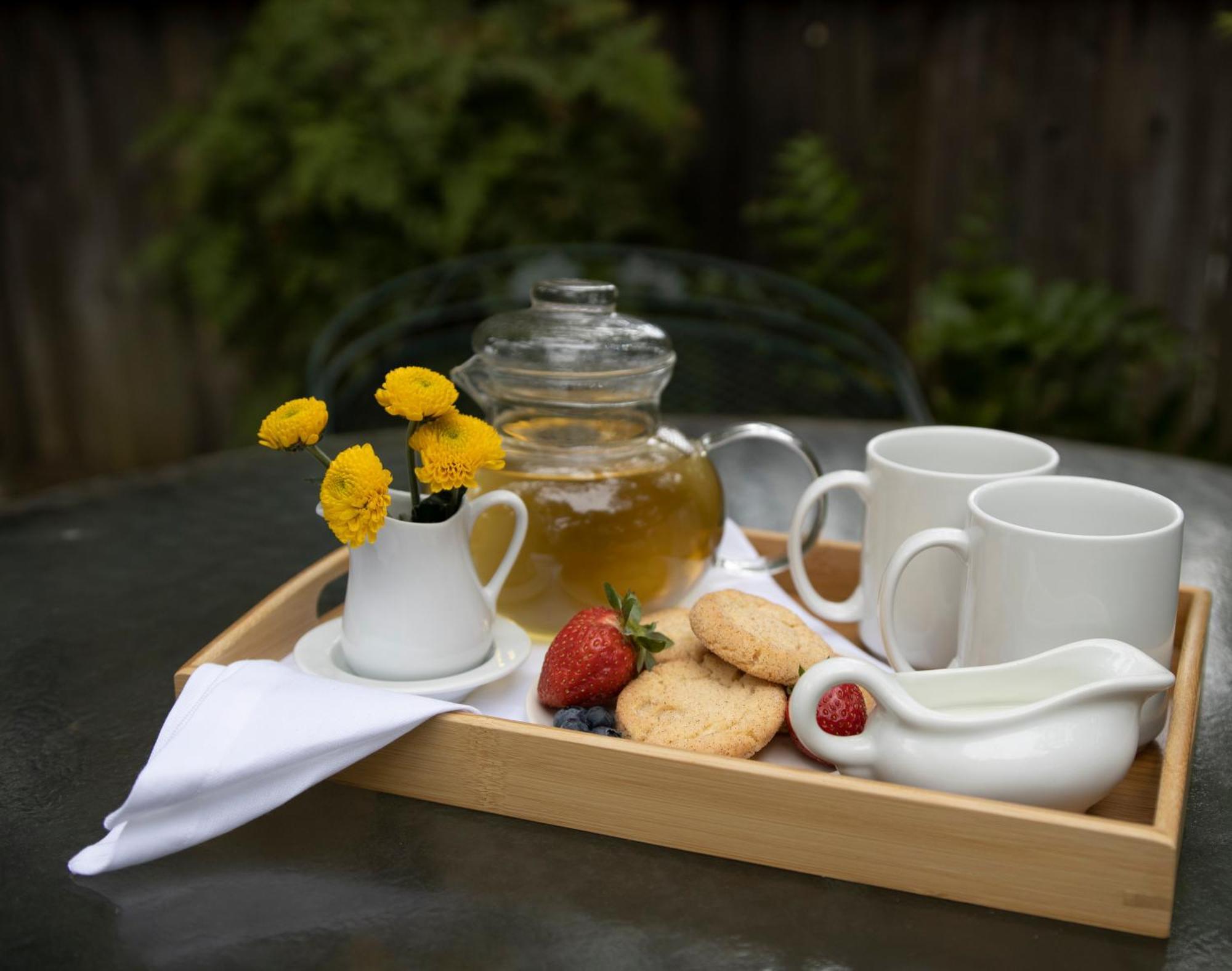 Carmel Garden Inn Bagian luar foto