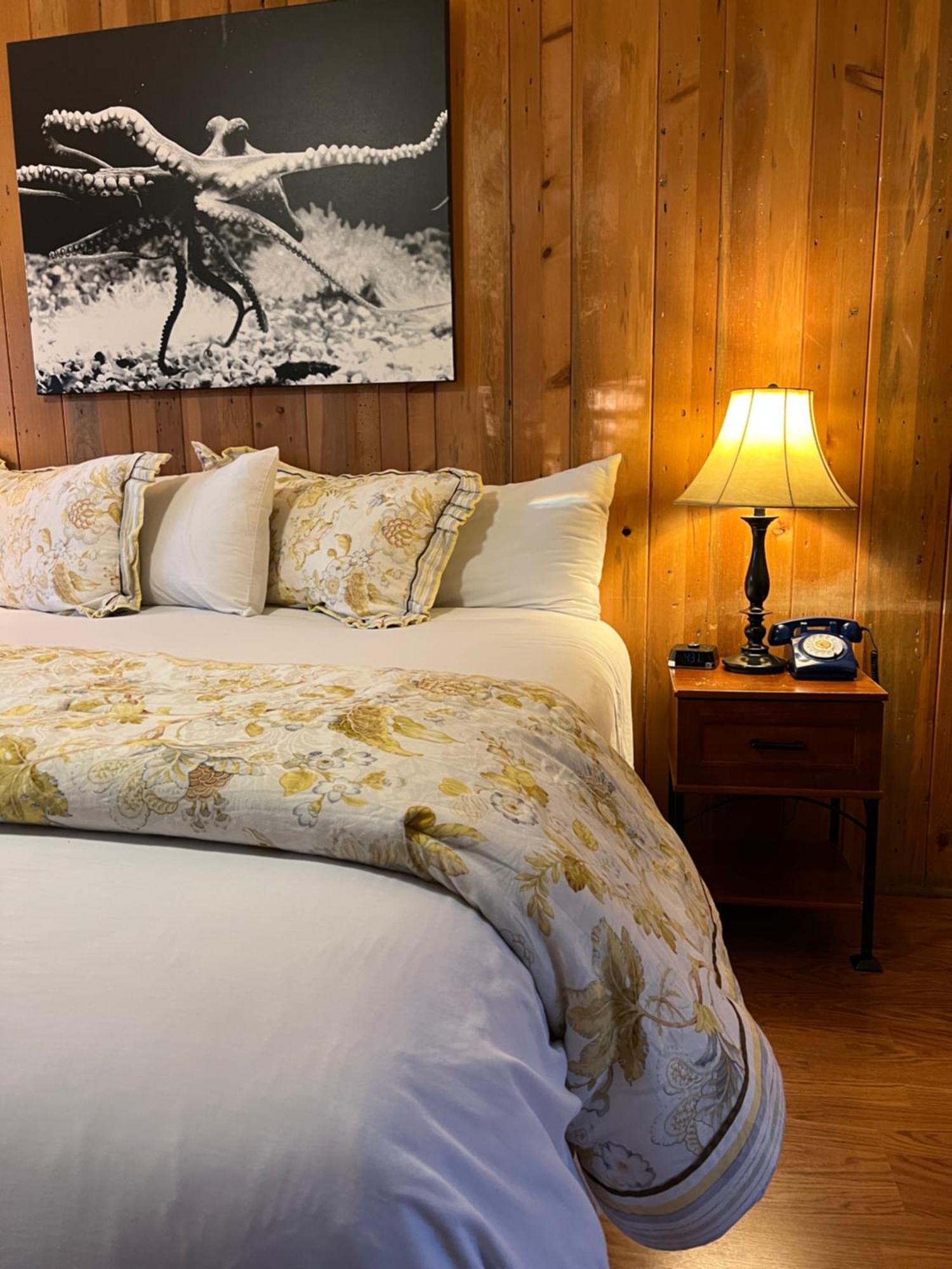 Carmel Garden Inn Bagian luar foto